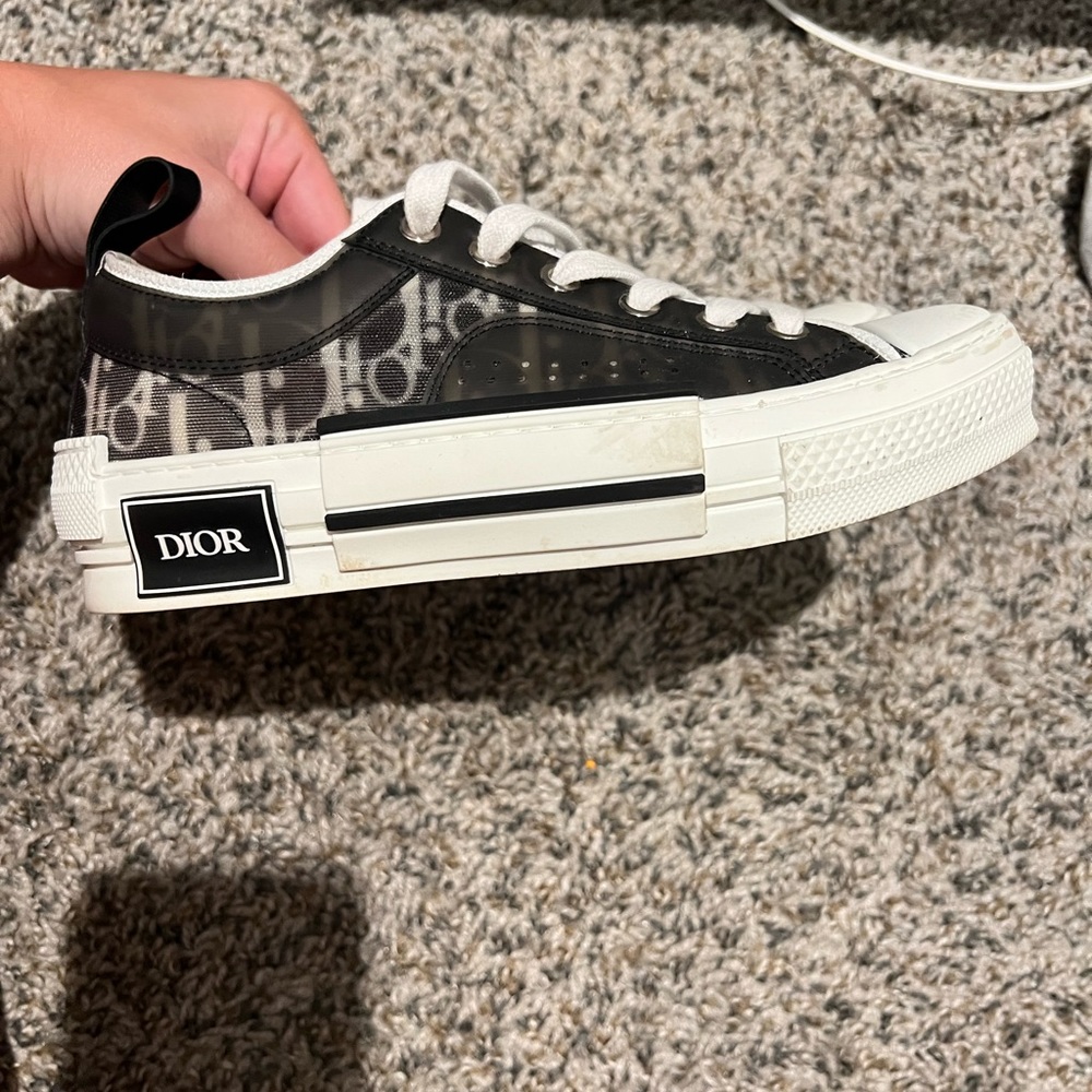 Authentic dior b23 low top sneakers